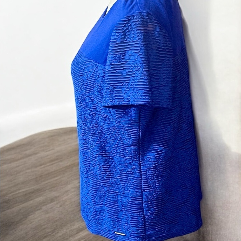 Calvin Klein Blue Fitted Short Sleeve T-Shirt - Picture 2 of 3